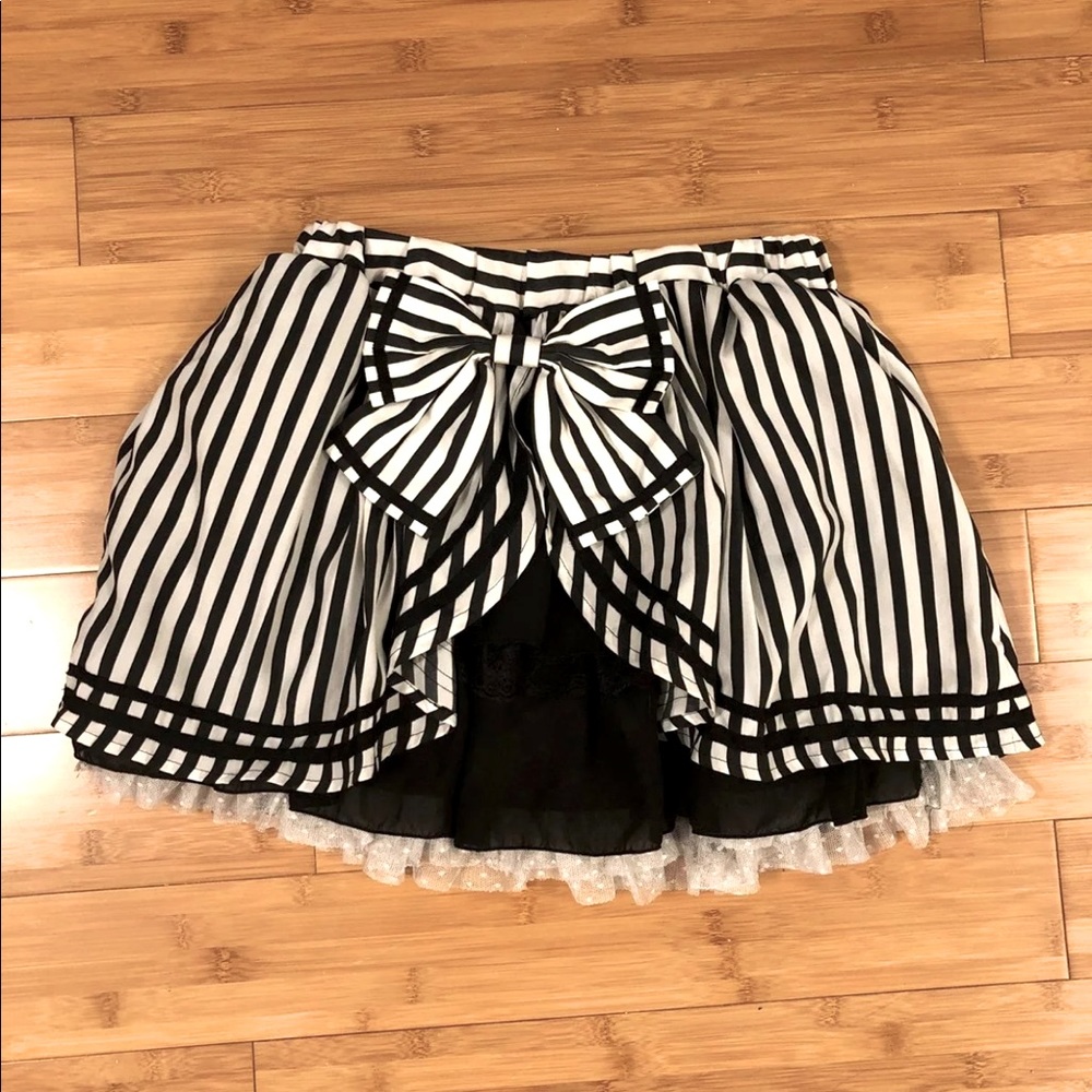 Black white stripe skirt gothic lolita